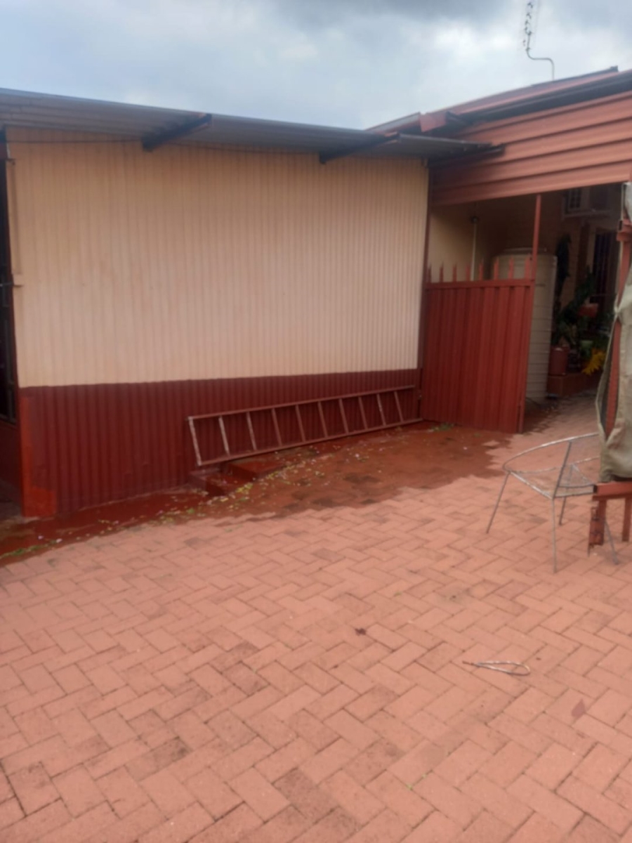 2 Bedroom Property for Sale in Dawkinsville North West